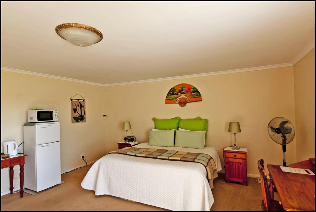 Vineyards Country Home Guest Room Blomtuin Exterior foto